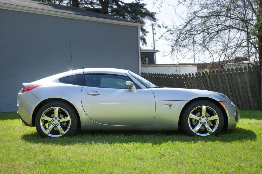 2009 Pontiac Solstice GXP - Image 7 of 31