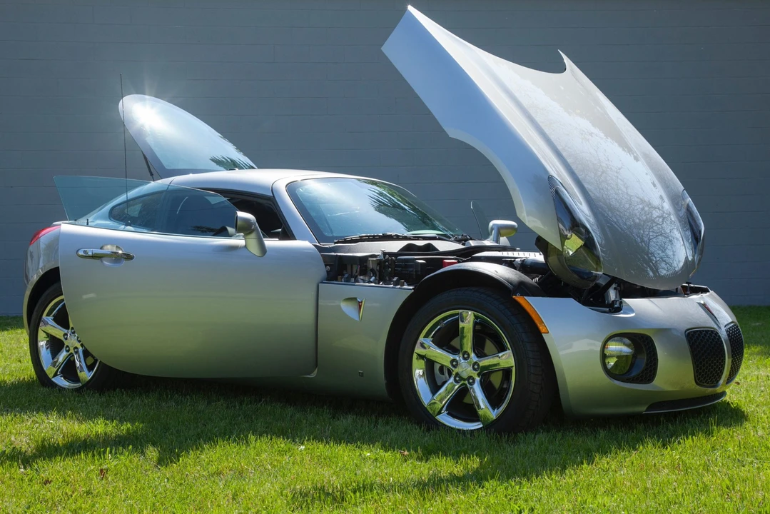 2009 Pontiac Solstice GXP - Image 10 of 31