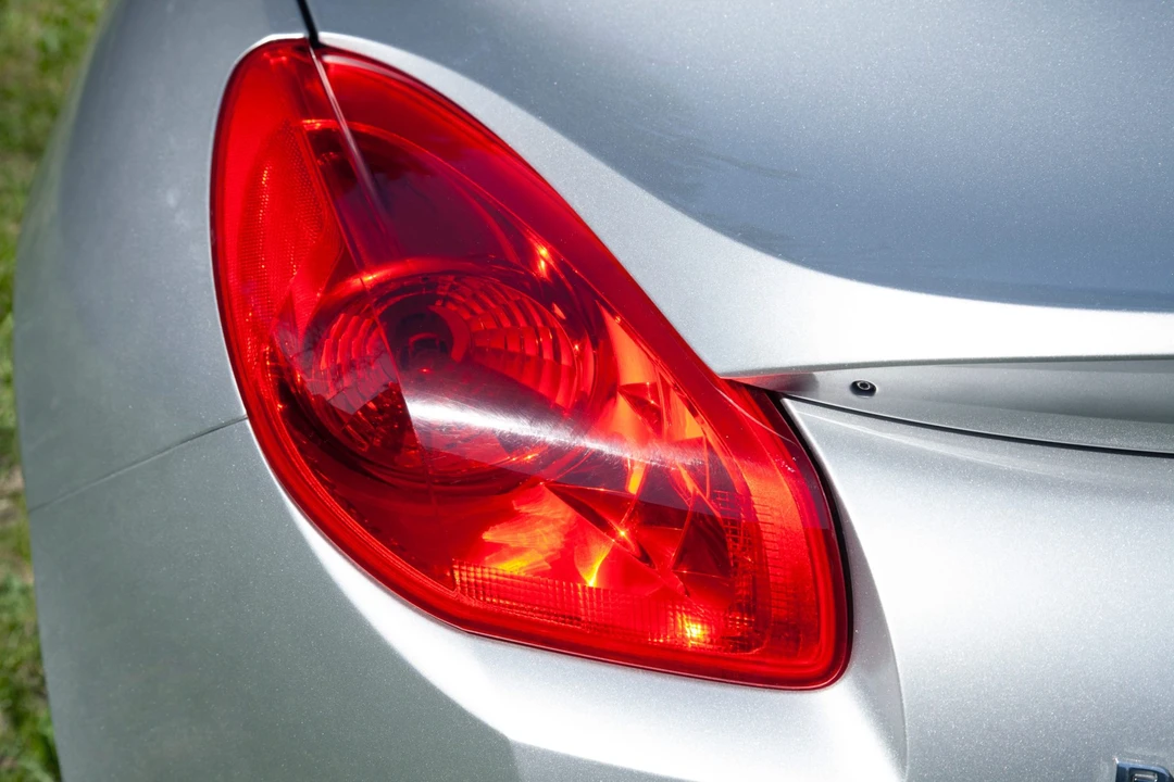 2009 Pontiac Solstice GXP - Image 19 of 31