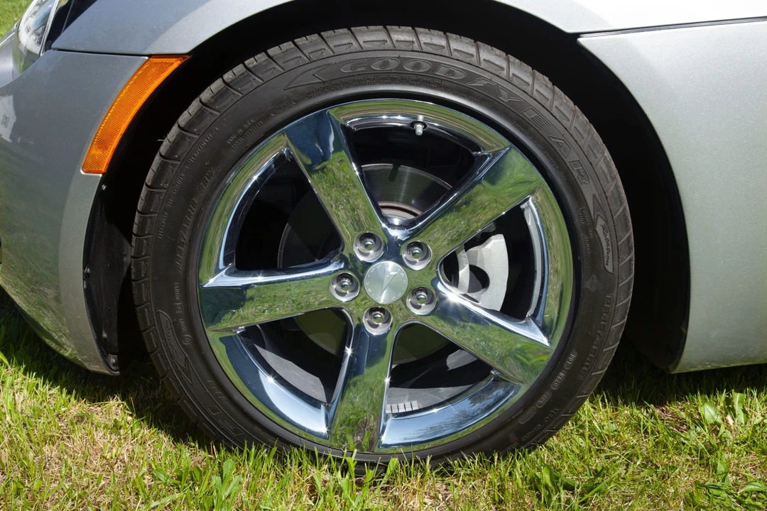 2009 Pontiac Solstice GXP - Image 28 of 31