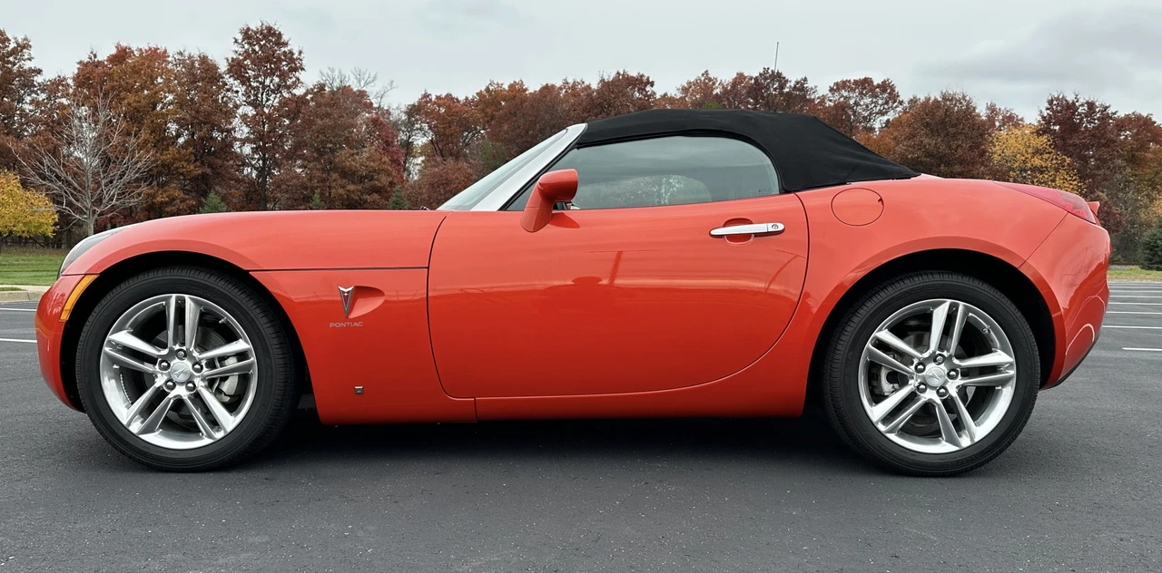 2009 Pontiac Solstice - Image 20 of 31