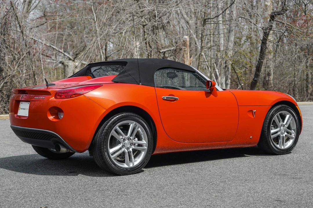 2009 Pontiac Solstice - Image 18 of 31