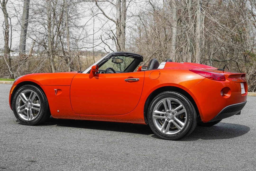 2009 Pontiac Solstice - Image 8 of 31
