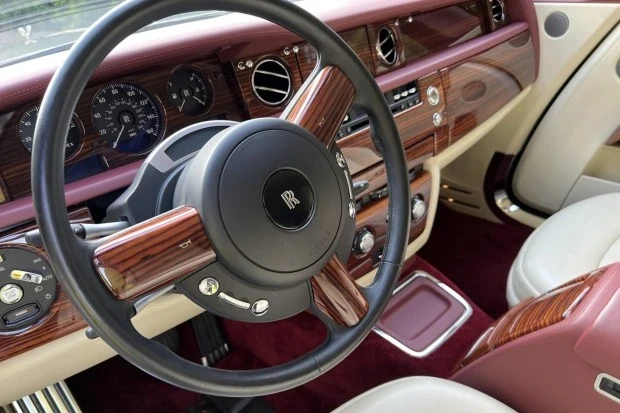 2009 Rolls-Royce Phantom VII - Image 5 of 8