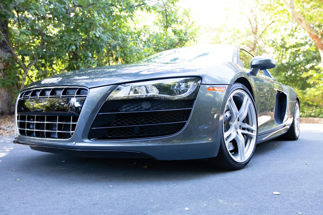 2010 Audi 42 R8 - Image 3 of 31