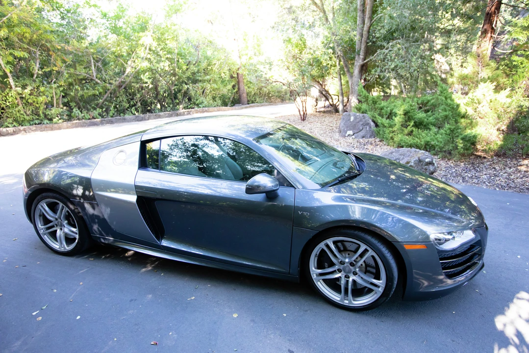 2010 Audi 42 R8 - Image 14 of 31
