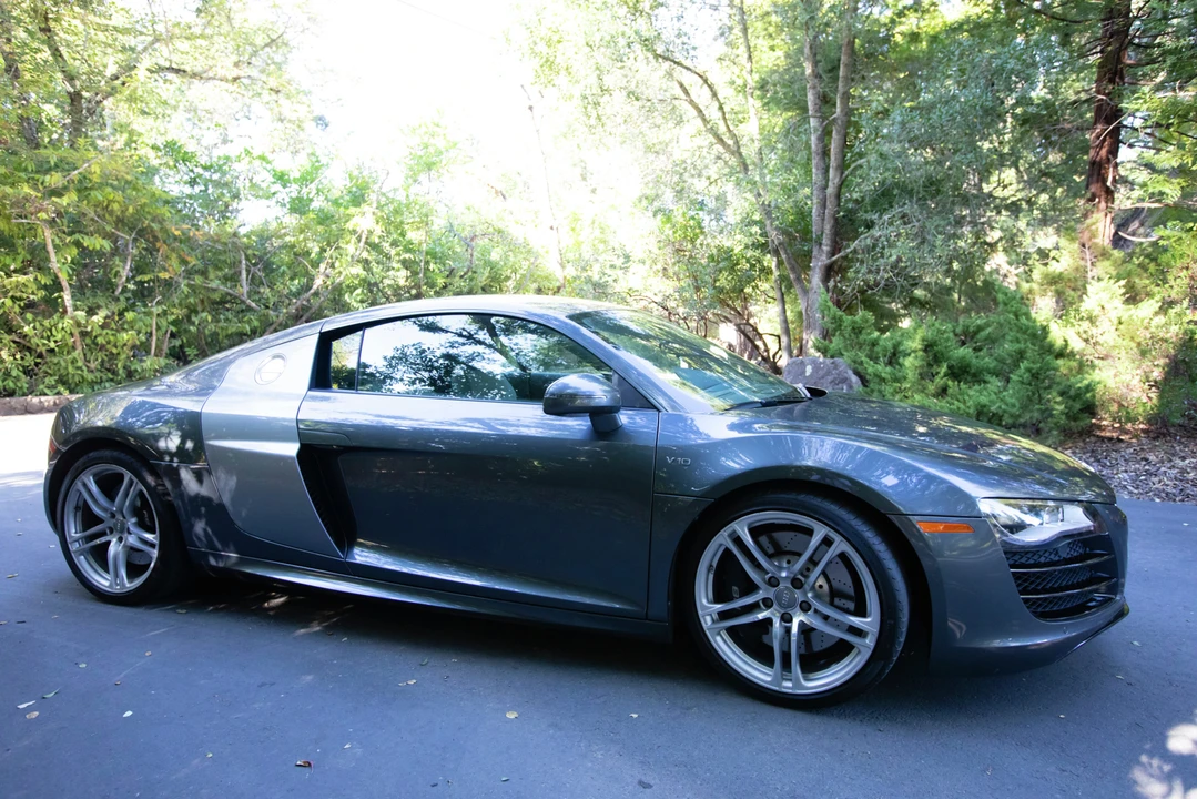 2010 Audi 42 R8 - Image 16 of 31