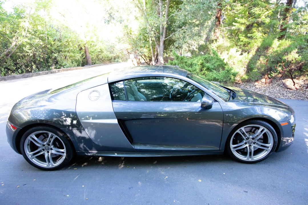 2010 Audi 42 R8 - Image 20 of 31