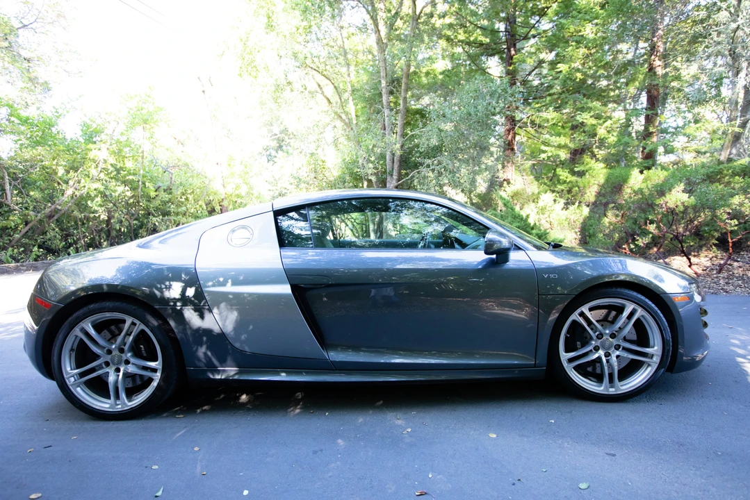2010 Audi 42 R8 - Image 22 of 31