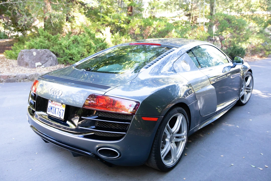 2010 Audi 42 R8 - Image 31 of 31