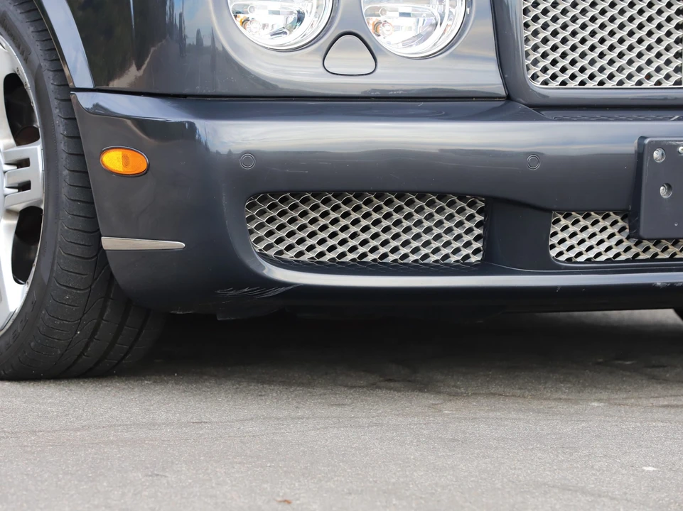 2010 Bentley Azure 2nd Gen - Image 19 of 31