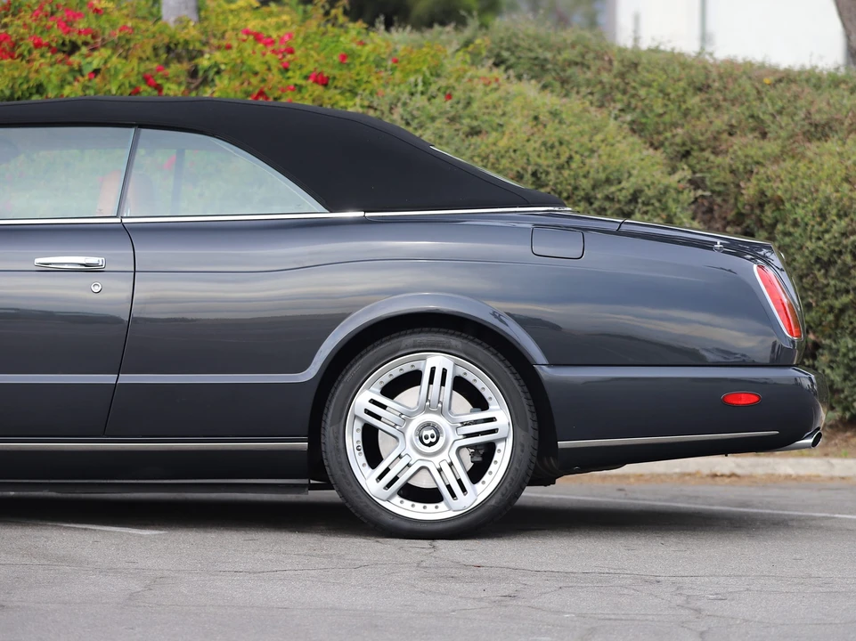 2010 Bentley Azure 2nd Gen - Image 29 of 31