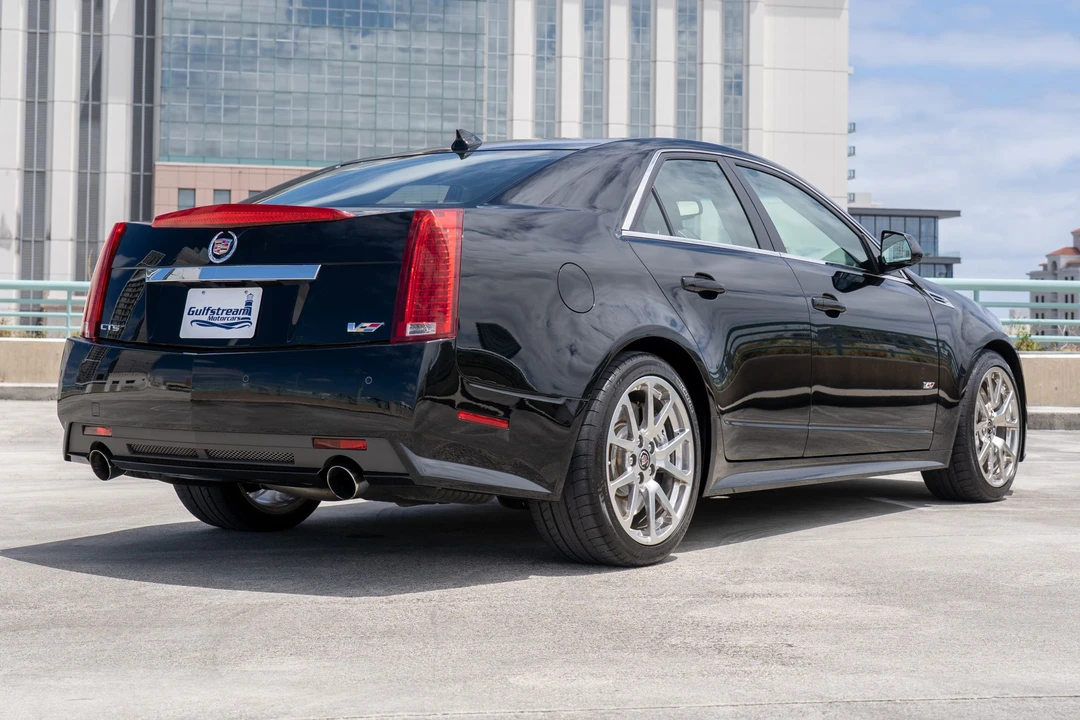 2010 Cadillac CTS-V 2nd Gen - Image 10 of 31
