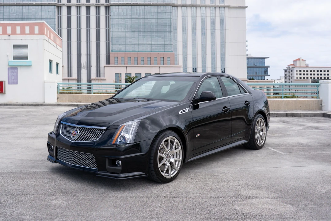 2010 Cadillac CTS-V 2nd Gen - Image 2 of 31