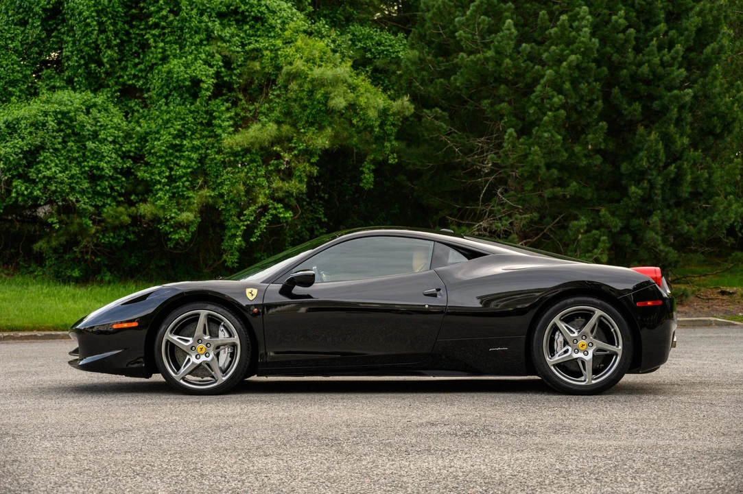 2010 Ferrari 458 Italia - Image 4 of 31