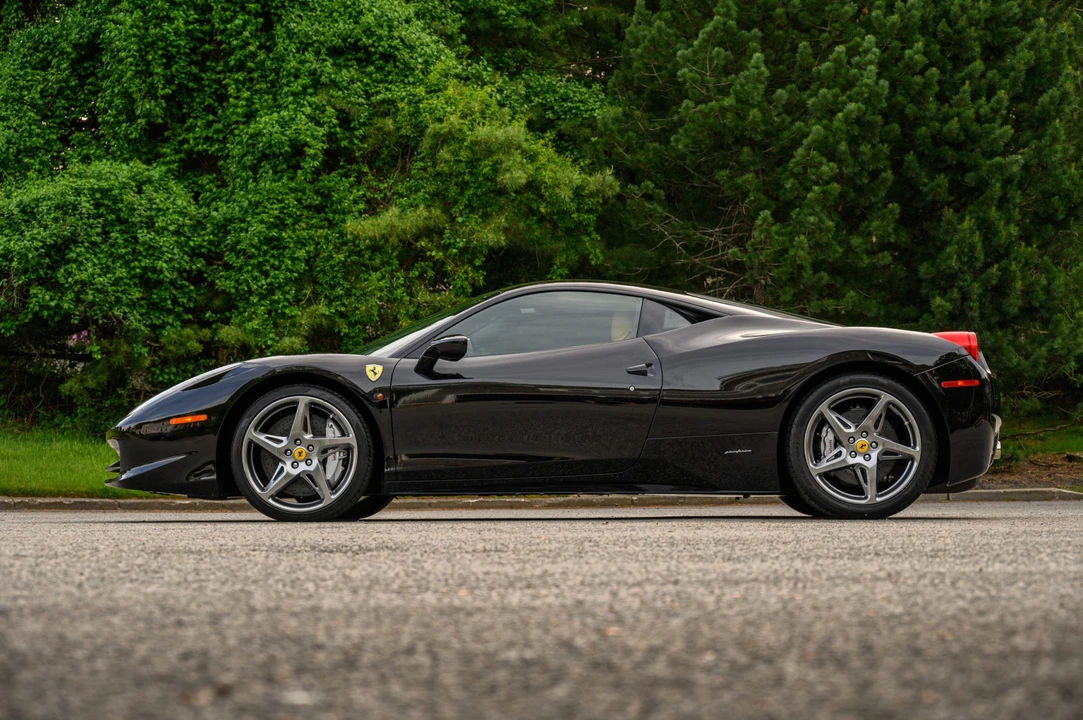 2010 Ferrari 458 Italia - Image 12 of 31