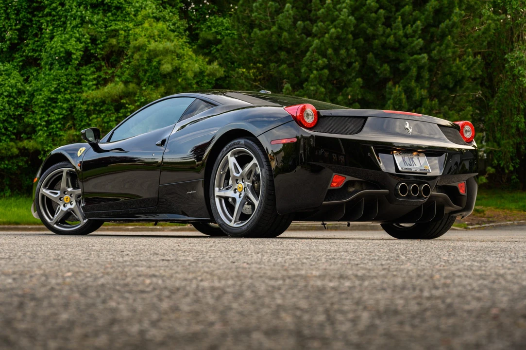 2010 Ferrari 458 Italia - Image 13 of 31