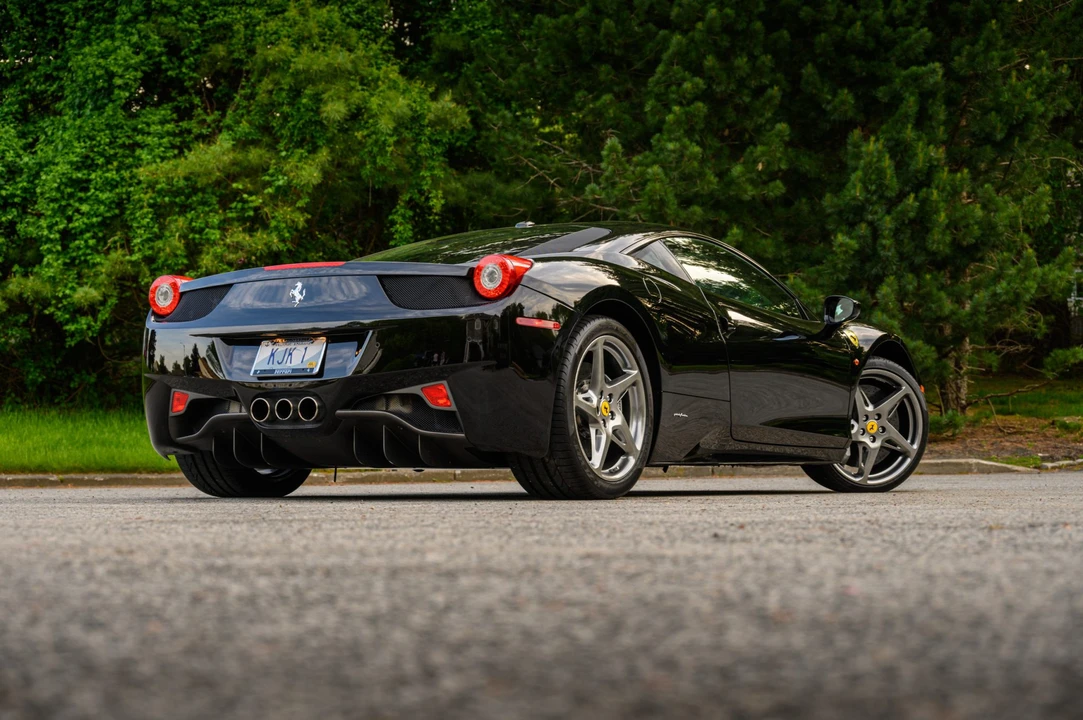 2010 Ferrari 458 Italia - Image 15 of 31