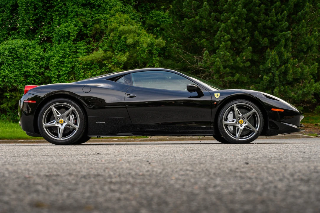 2010 Ferrari 458 Italia - Image 16 of 31