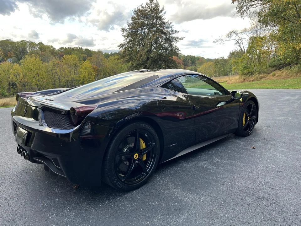 2010 Ferrari 458 Italia - Image 15 of 31