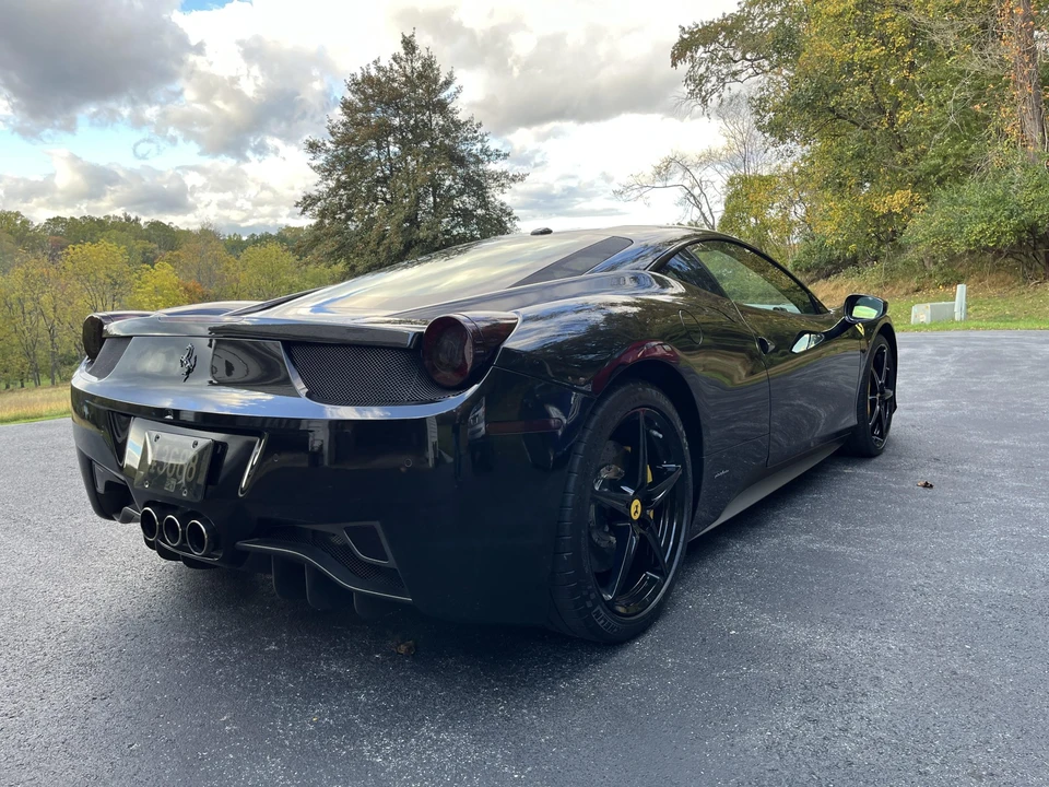 2010 Ferrari 458 Italia - Image 18 of 31
