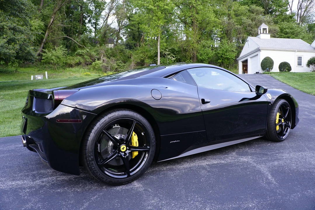 2010 Ferrari 458 Italia - Image 28 of 31