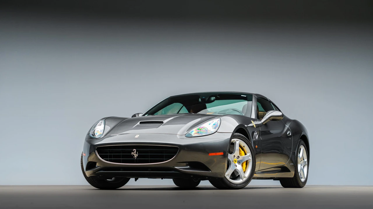 2010 Ferrari California - Image 10 of 31