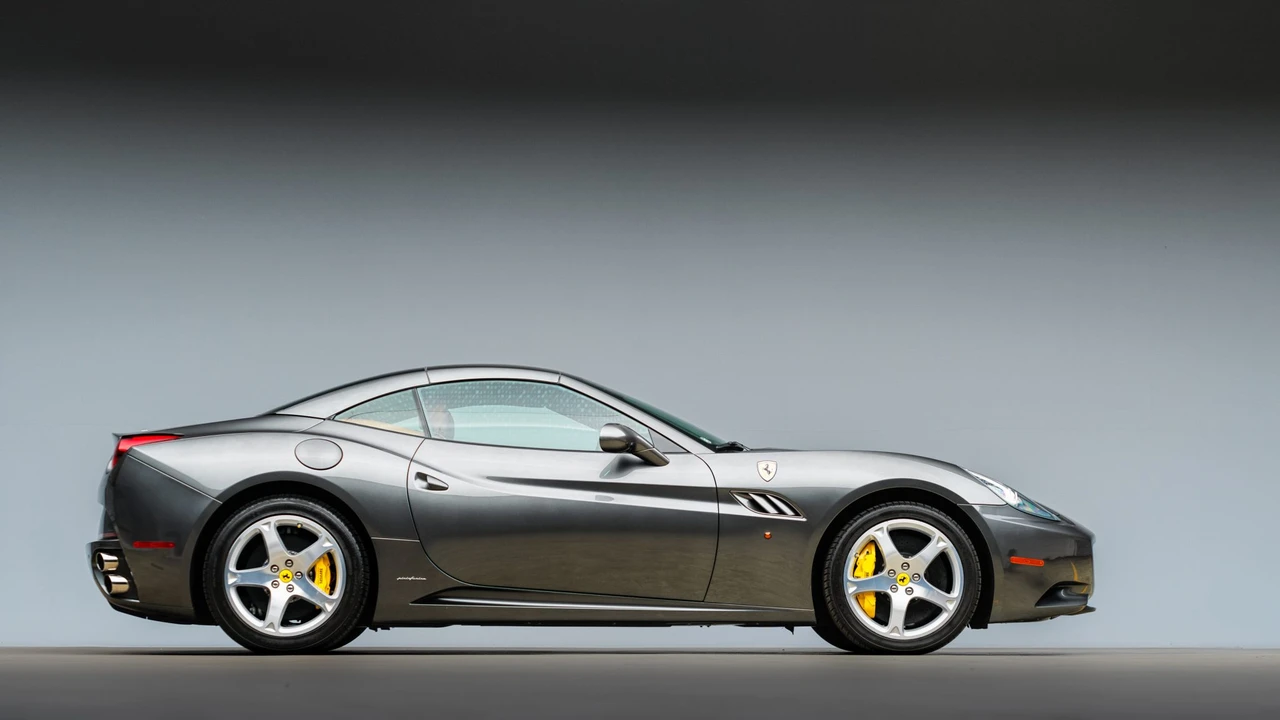 2010 Ferrari California - Image 11 of 31