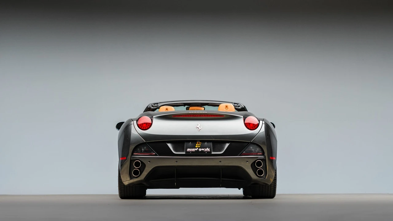 2010 Ferrari California - Image 16 of 31