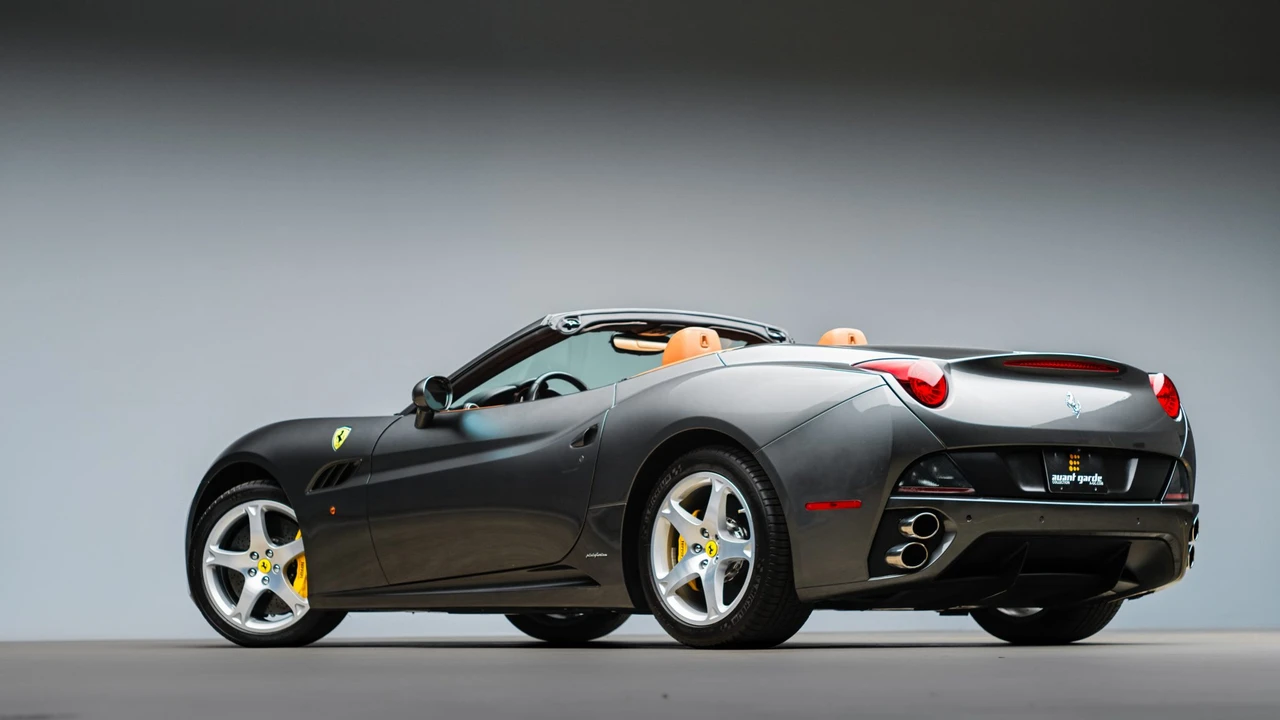 2010 Ferrari California - Image 18 of 31