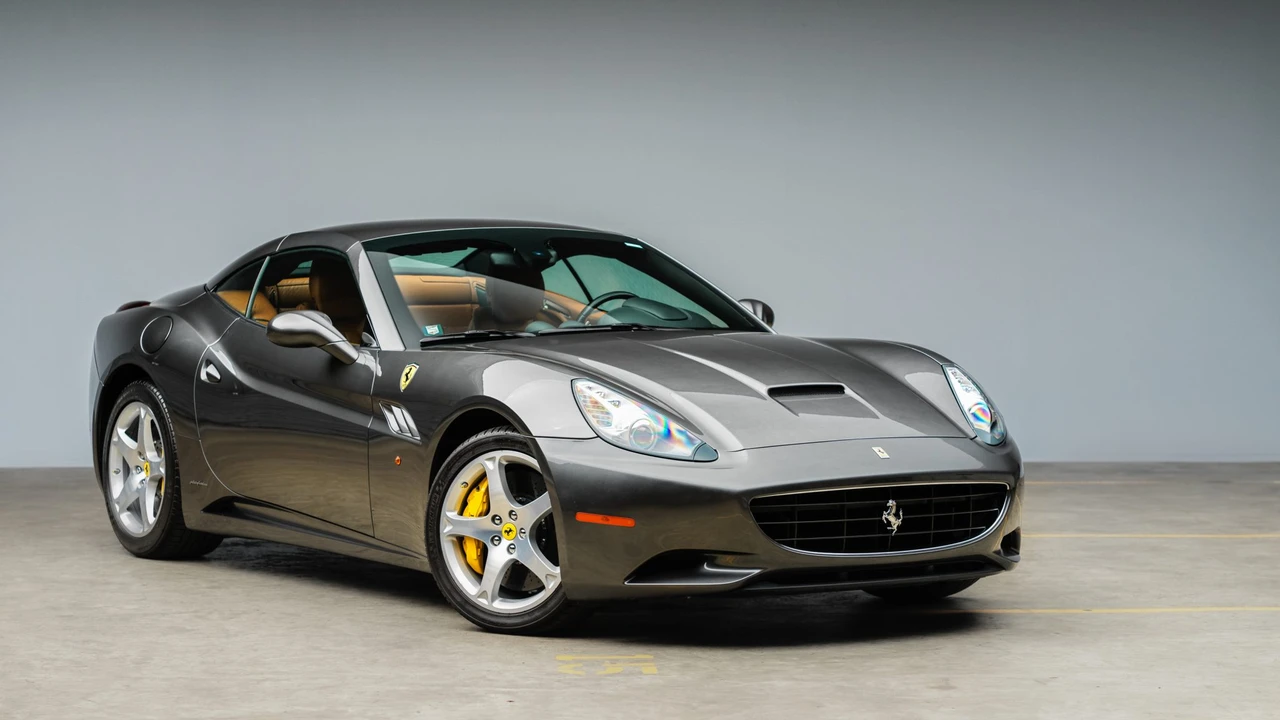 2010 Ferrari California - Image 24 of 31