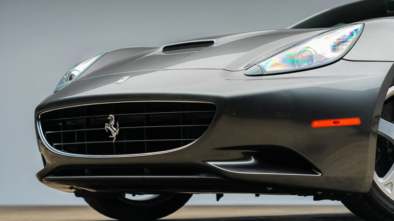 2010 Ferrari California - Image 27 of 31