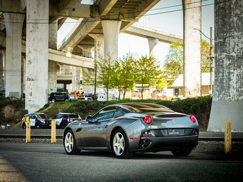 2010 Ferrari California - Image 4 of 31