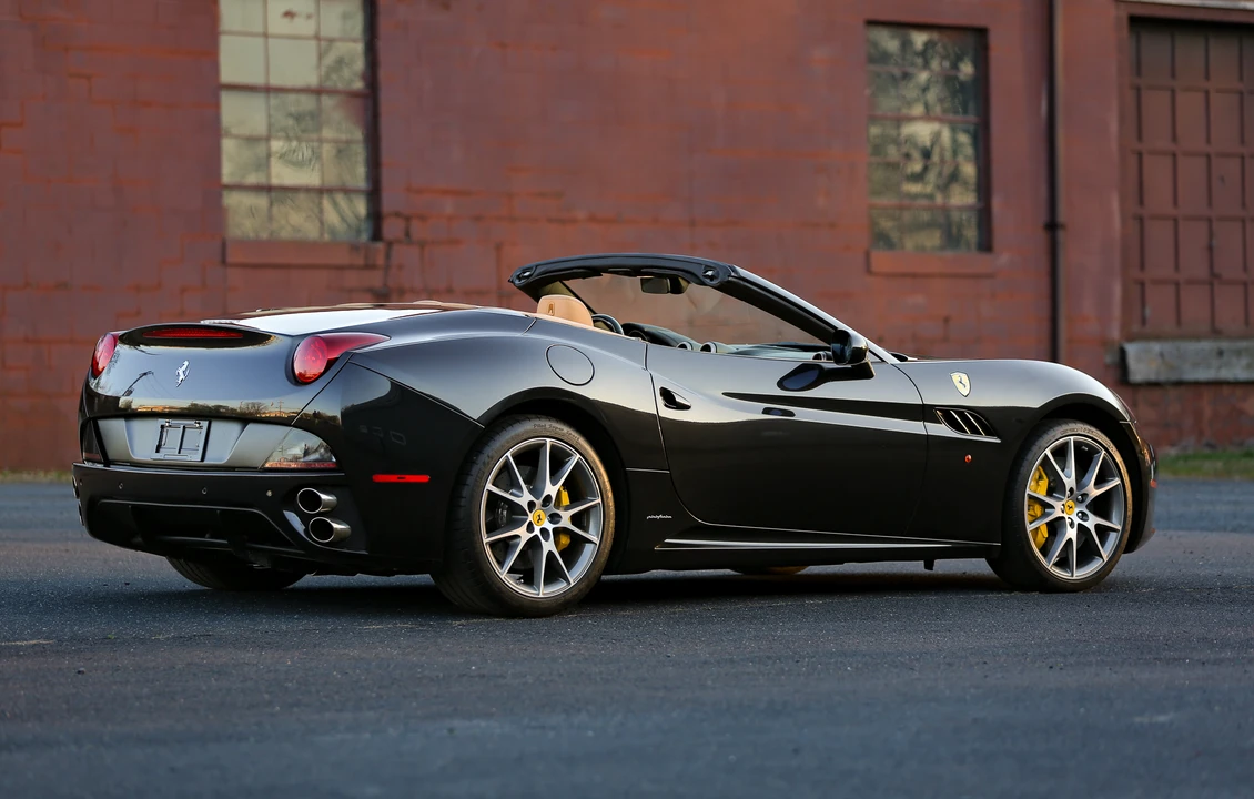 2010 Ferrari California - Image 11 of 31