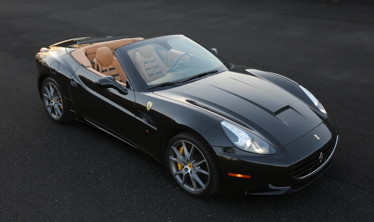 2010 Ferrari California - Image 9 of 31