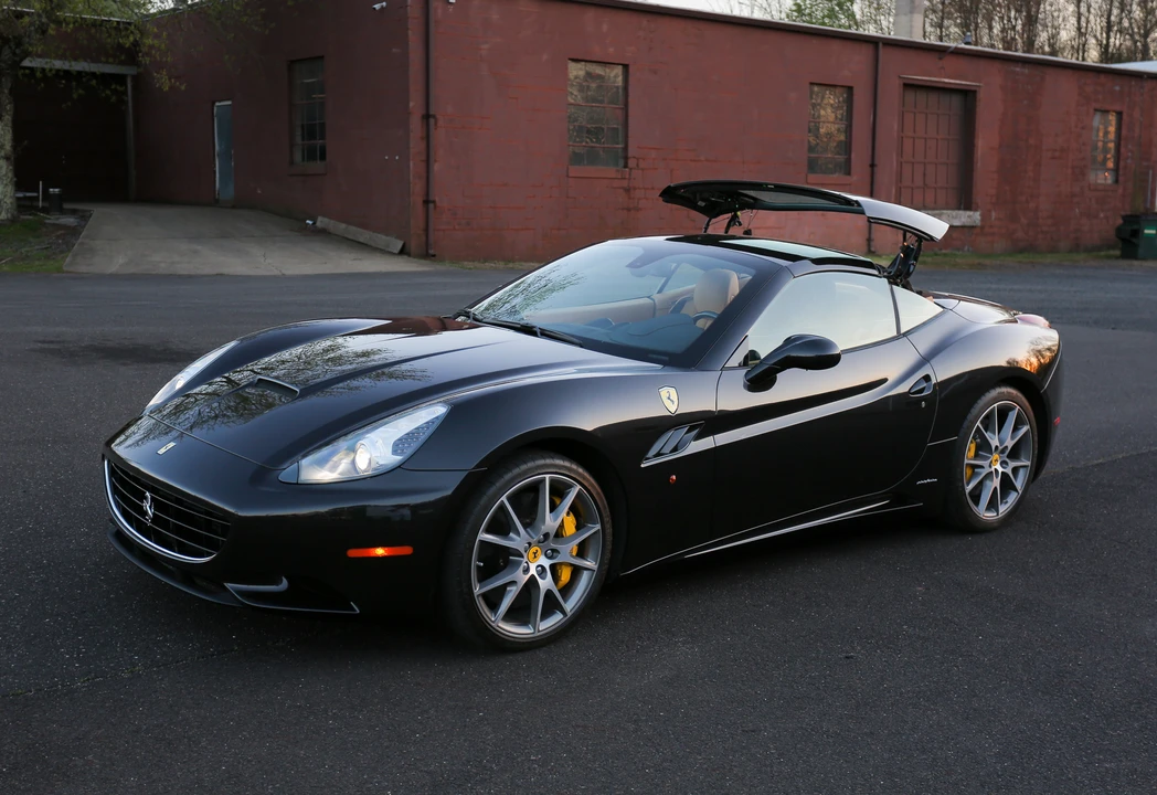 2010 Ferrari California - Image 15 of 31