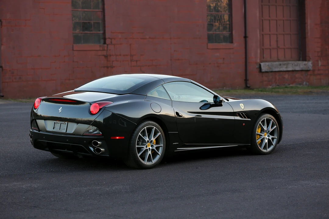 2010 Ferrari California - Image 18 of 31