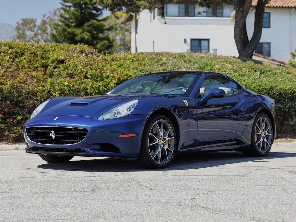 2010 Ferrari California - Image 13 of 31