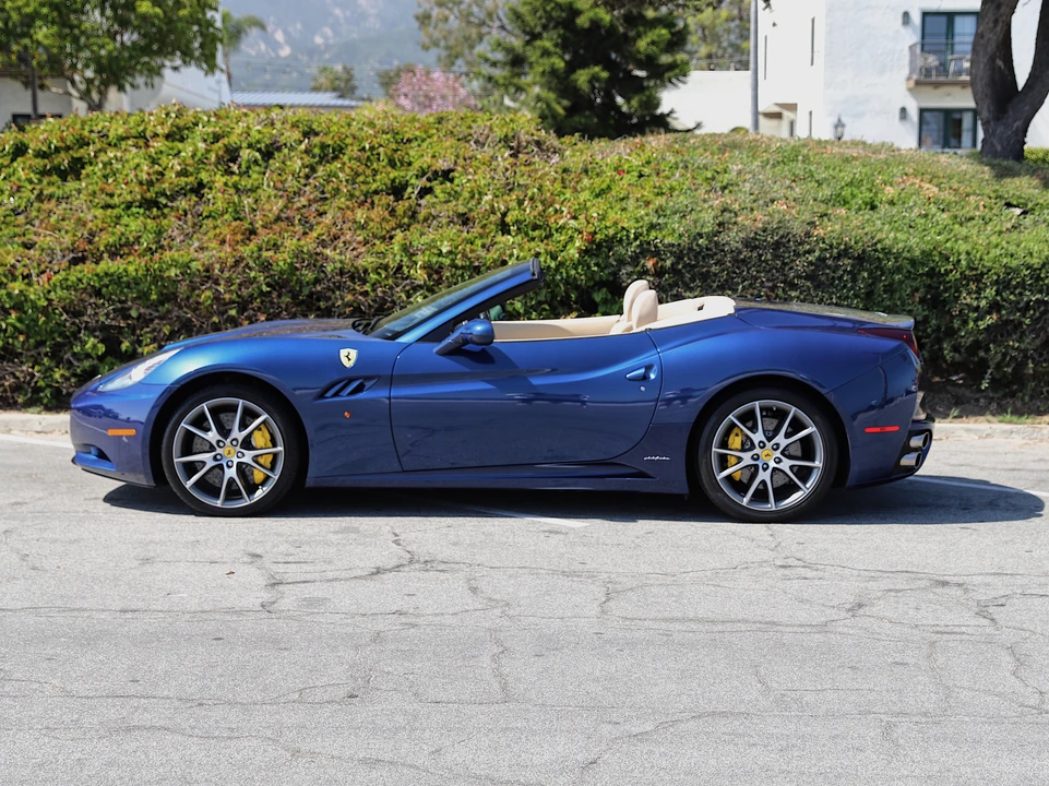 2010 Ferrari California - Image 3 of 31