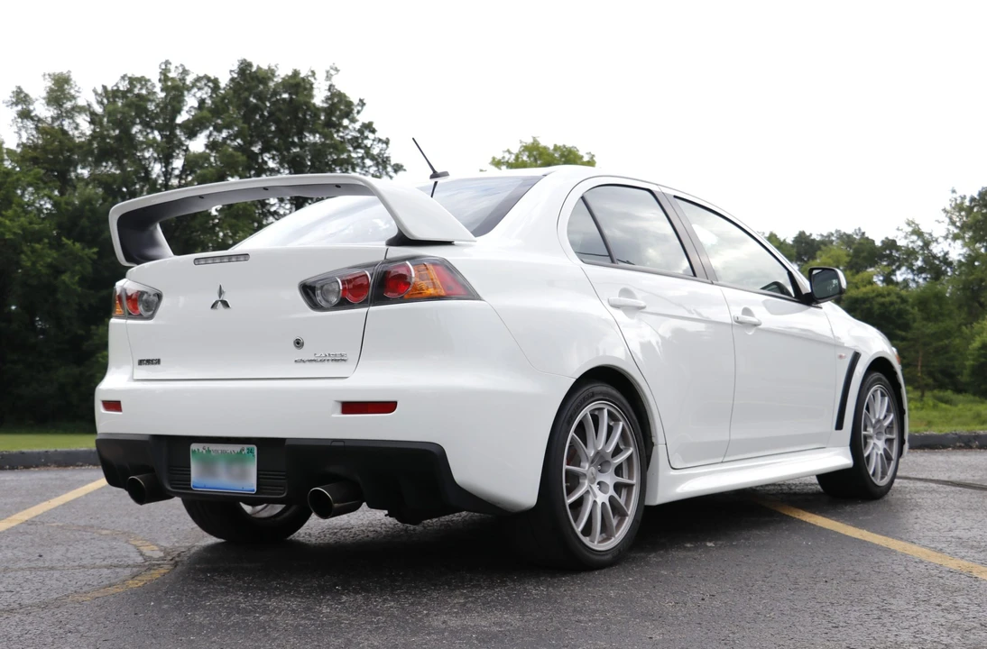 2010 Mitsubishi Lancer Evolution X 9th Gen - Image 7 of 31