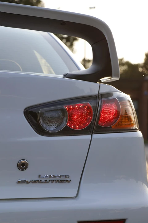 2010 Mitsubishi Lancer Evolution X 9th Gen - Image 27 of 31
