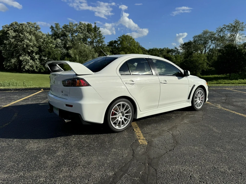 2010 Mitsubishi Lancer Evolution X 9th Gen - Image 10 of 31