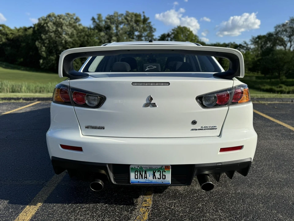 2010 Mitsubishi Lancer Evolution X 9th Gen - Image 7 of 31