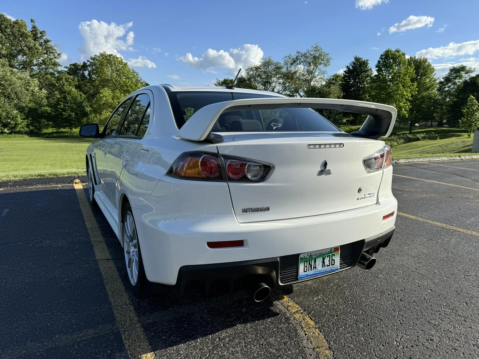 2010 Mitsubishi Lancer Evolution X 9th Gen - Image 6 of 31
