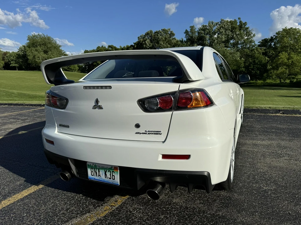 2010 Mitsubishi Lancer Evolution X 9th Gen - Image 8 of 31