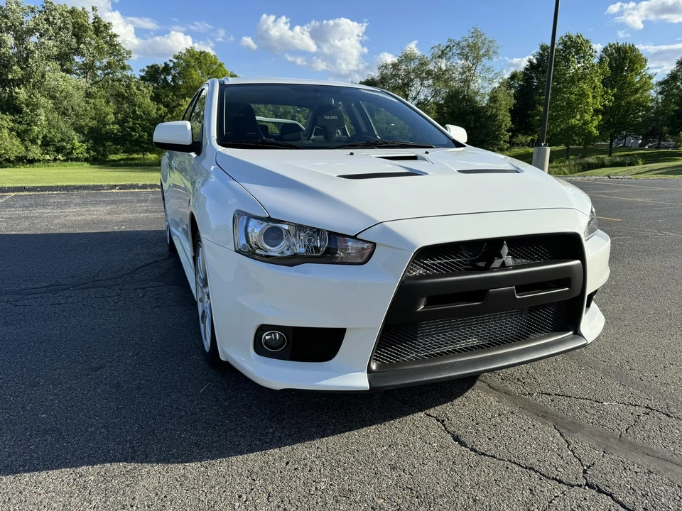 2010 Mitsubishi Lancer Evolution X 9th Gen - Image 14 of 31