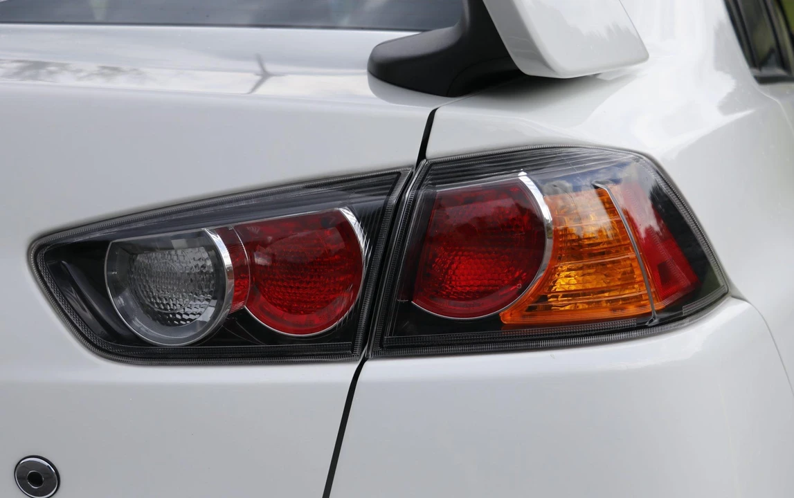 2010 Mitsubishi Lancer Evolution X 9th Gen - Image 28 of 31