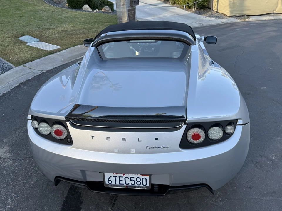 2010 Tesla Roadster - Image 18 of 31