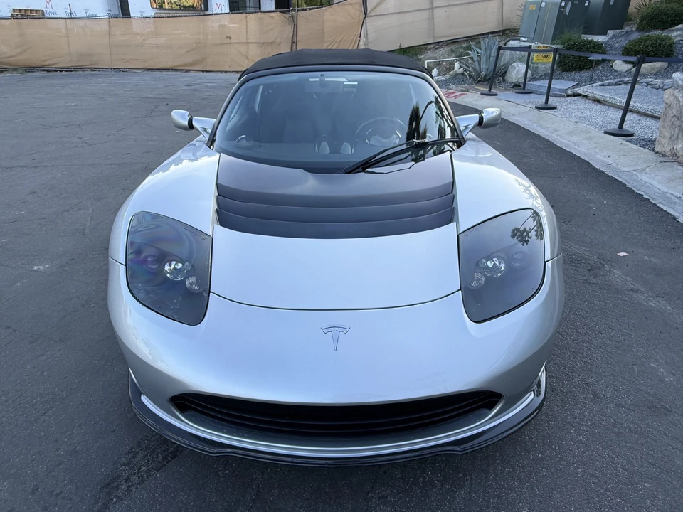 2010 Tesla Roadster - Image 7 of 31