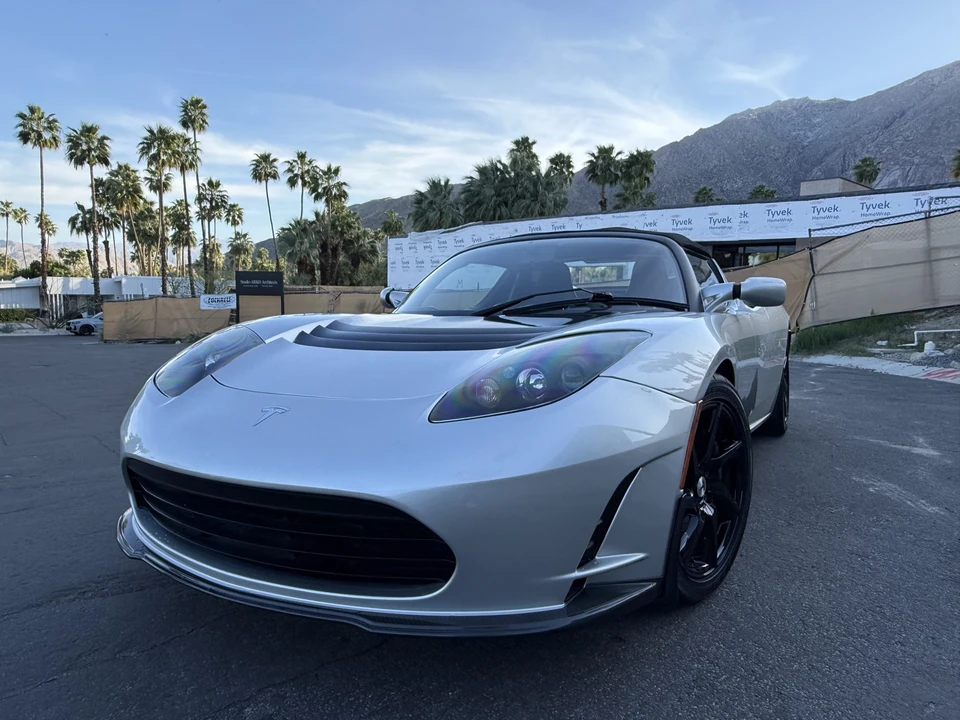2010 Tesla Roadster - Image 6 of 31